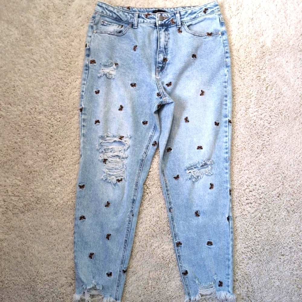 🔥4/$40 high waisted Juniors 13 Material Girl EmbroideredButterfly Skinny Jeans